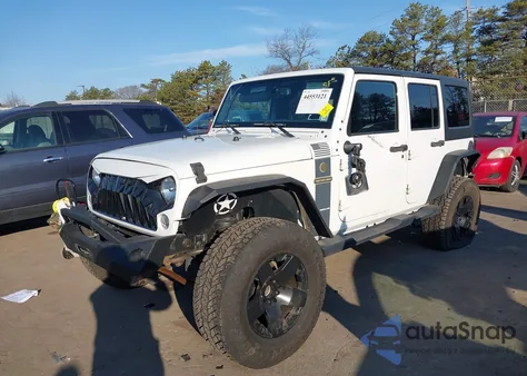 2016 Jeep Wrangler Unlimited Freedom z USA, uszkodzony, nr VIN 1C4BJWDG4GL156552